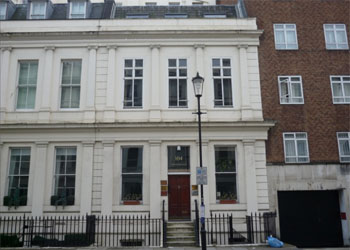 Self-contained office suite with views across Kensington Gardens, 826 sq ft (76.7 sq m), Fourth floor, 104 Lancaster Gate, London W2